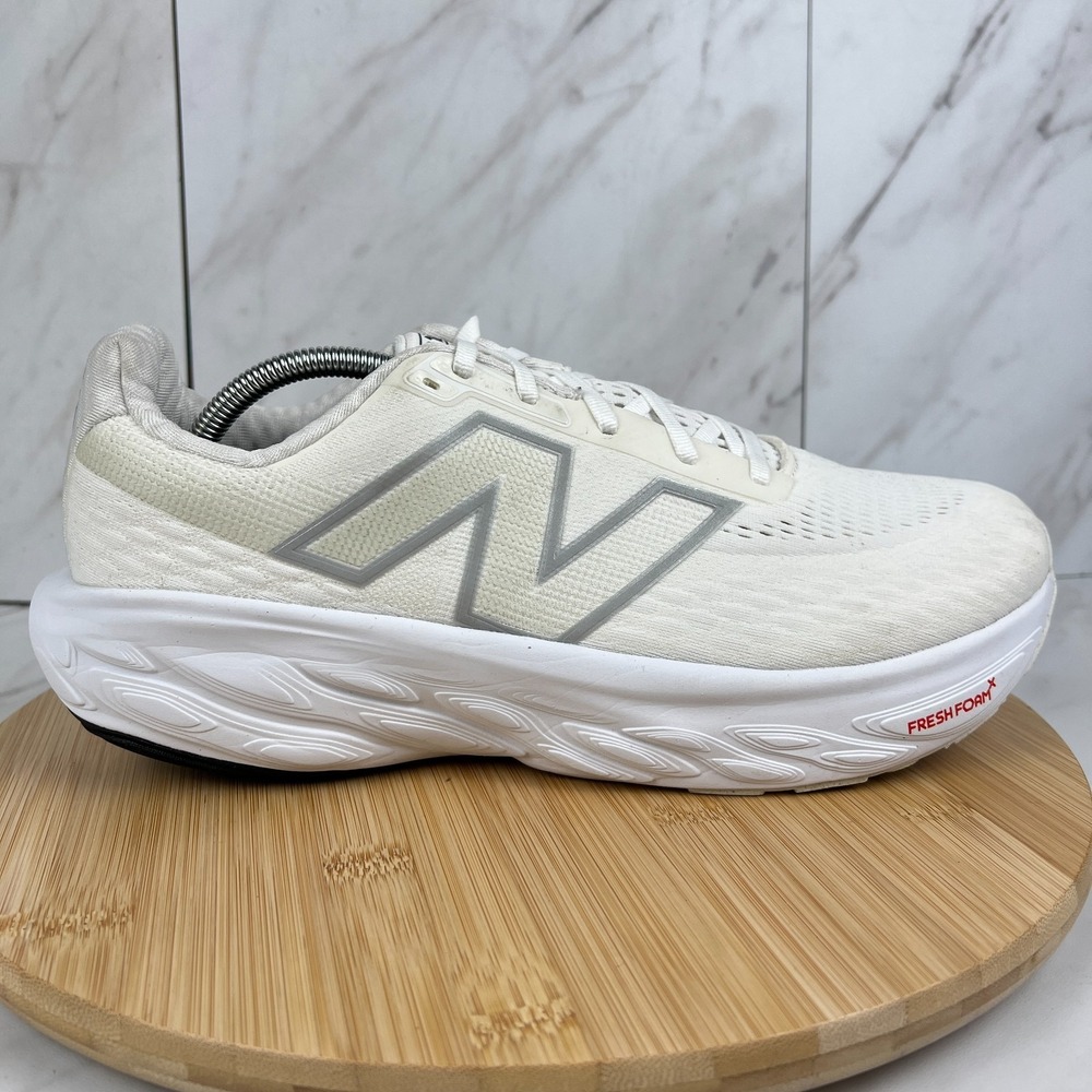 New Balance Fresh Foam x 1080v14 Mens Size 11.5 2E WIDE White Running Walk Shoes